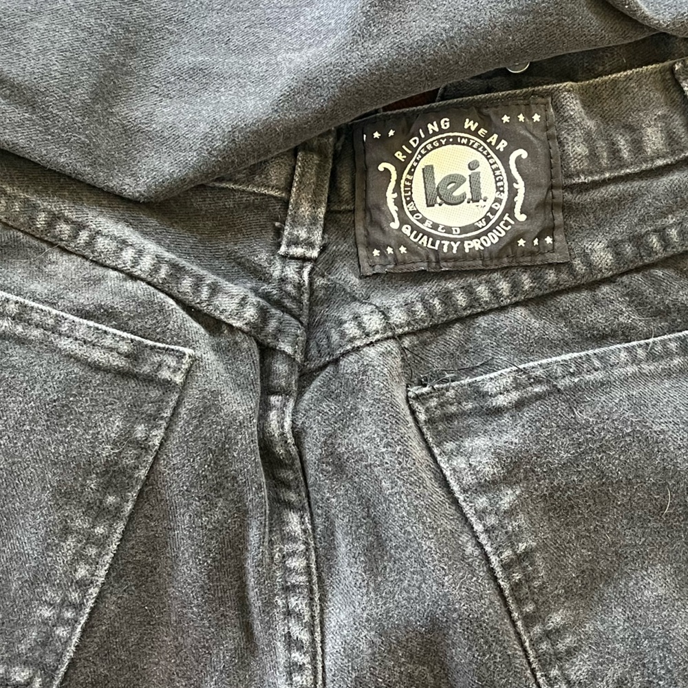 VINTAGE L.E.I